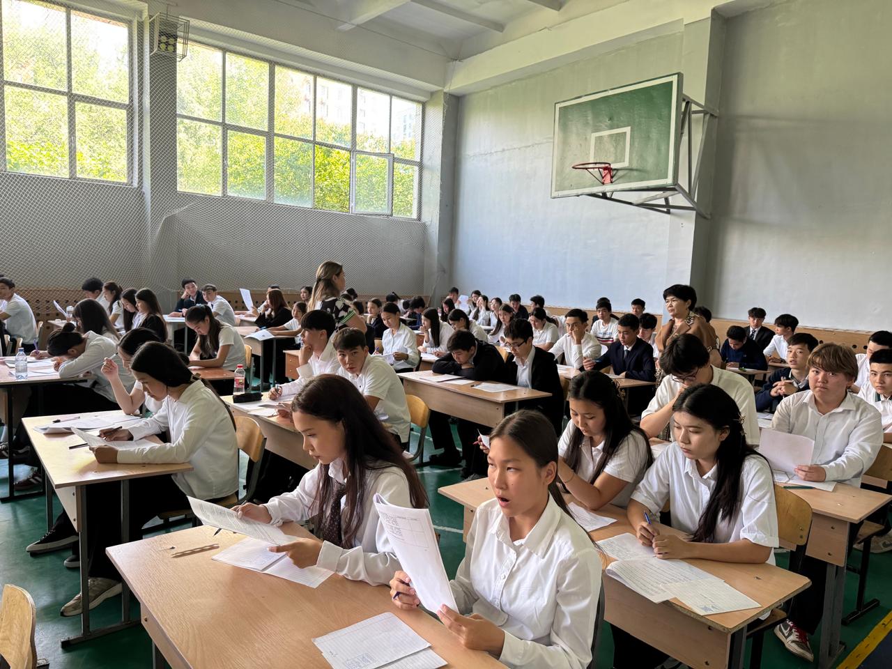 5 МАУСЫМ КҮНІ 9-СЫНЫП ОҚУШЫЛАРЫ ТАҢДАУ ПӘНІНЕН МЕМЛЕКЕТТІК ЕМТИХАН ТАПСЫРДЫ